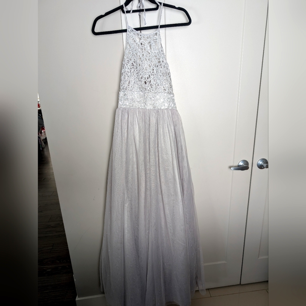 Silver Sparkly Halter Grad Prom Dress Size 5/6